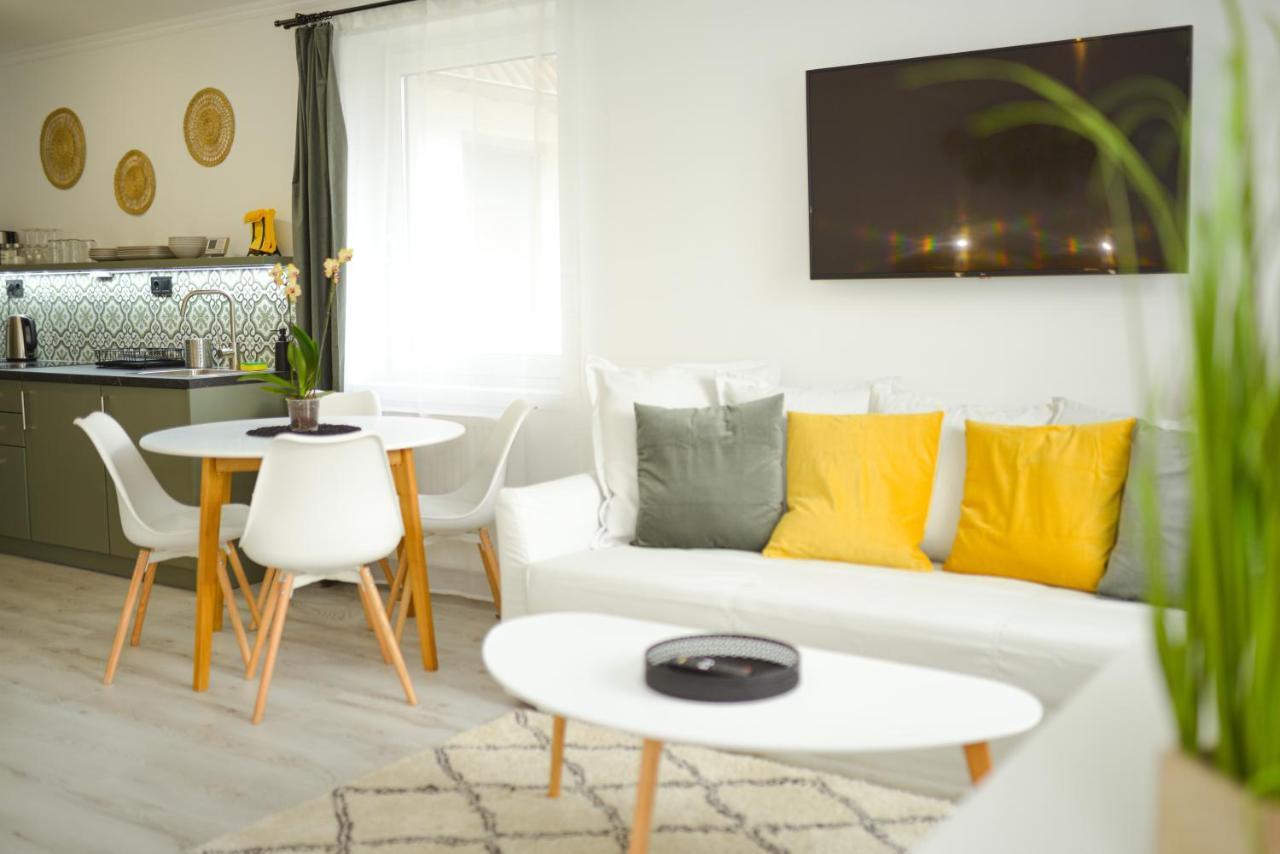 Raba92 Apartman House Eksteriør billede