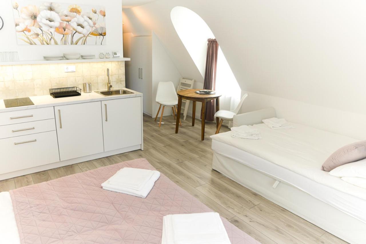 Raba92 Apartman House Eksteriør billede